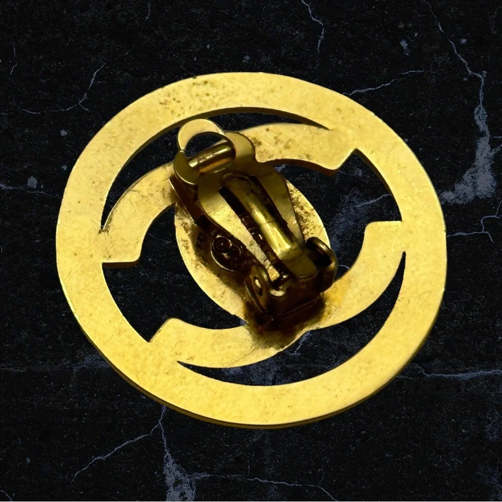 Vintage CHANEL Turnlock Logo Earring - Picture 7 of 7